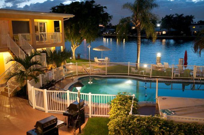 Aloha Escape Pompano Beach Apartman Kültér fotó